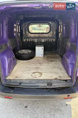 Вантажний фургон Fiat Doblo 2011 в 