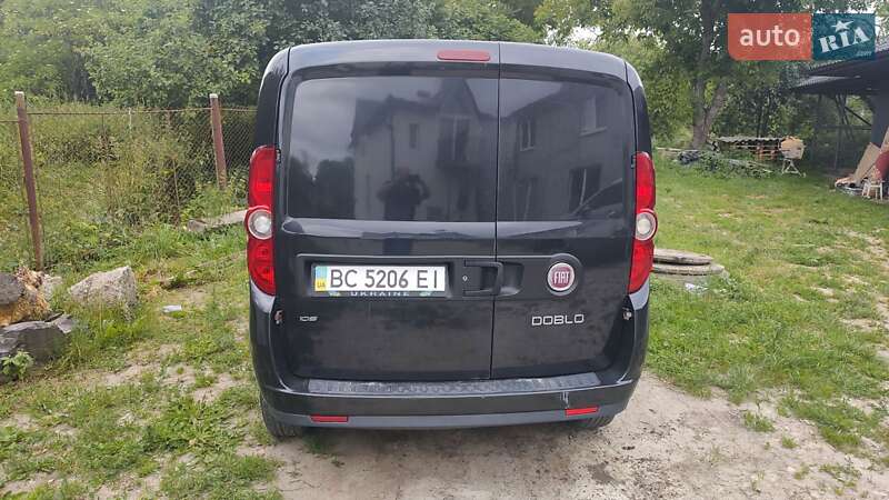 Грузовой фургон Fiat Doblo 2013 в Дрогобыче