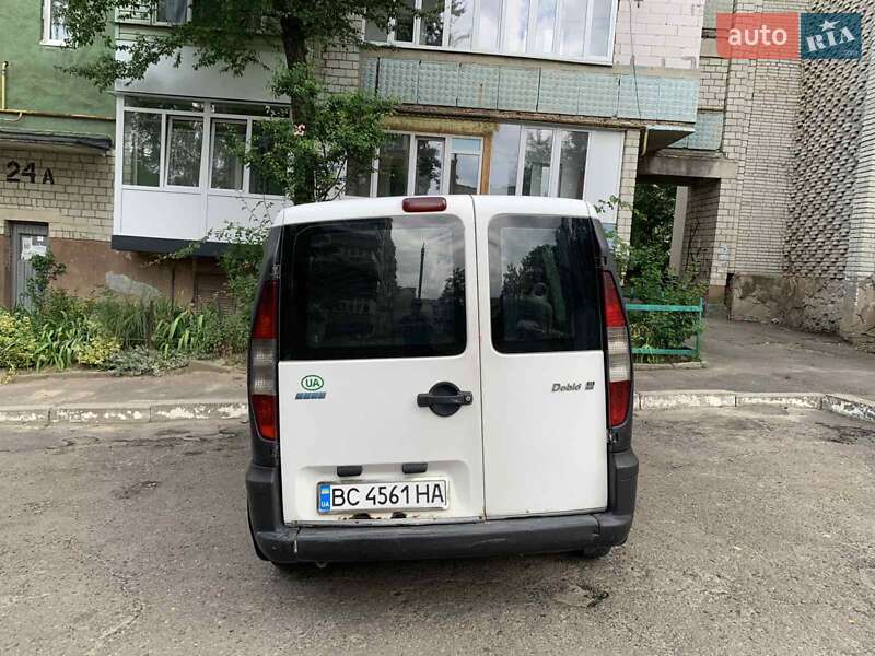 Минивэн Fiat Doblo 2003 в Бориславе