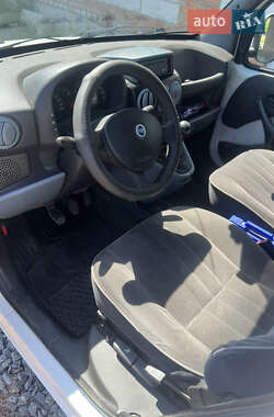 Минивэн Fiat Doblo 2005 в 