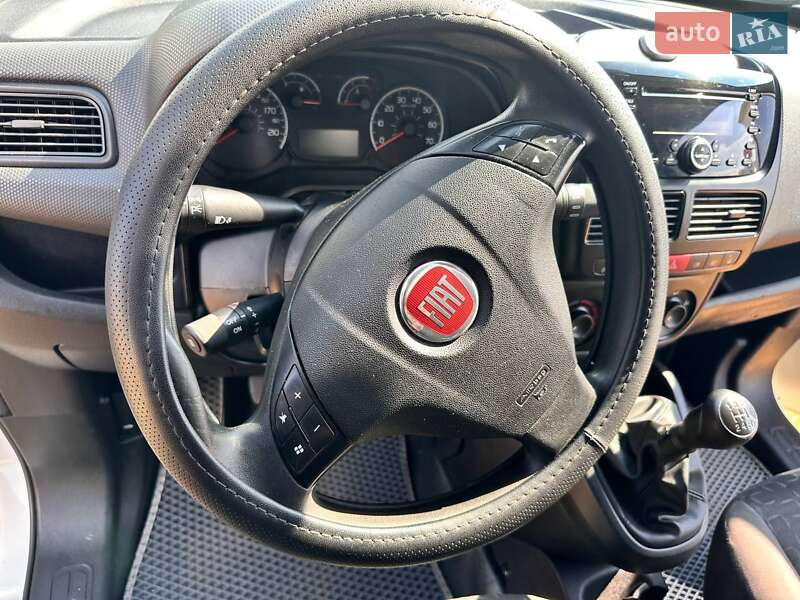 Минивэн Fiat Doblo 2011 в Терновке