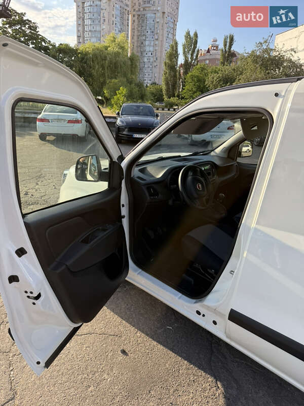 Грузовой фургон Fiat Doblo 2021 в Киеве