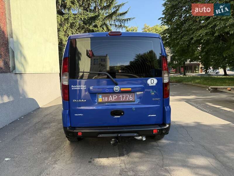 Минивэн Fiat Doblo 2008 в Ровно