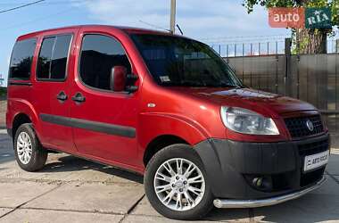 Минивэн Fiat Doblo 2009 в Киеве