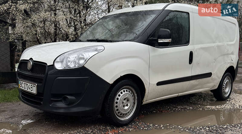 Вантажний фургон Fiat Doblo 2011 в Львові