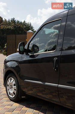 Грузовой фургон Fiat Doblo 2012 в 