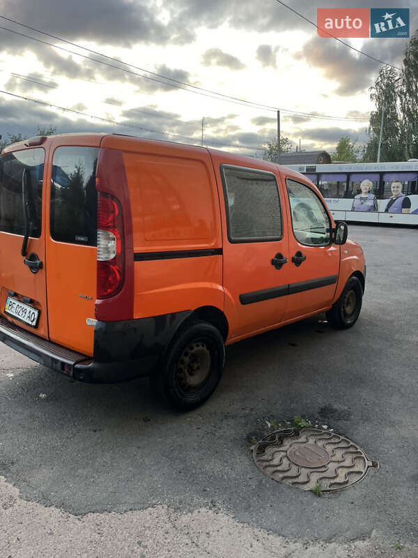 Вантажний фургон Fiat Doblo 2010 в Житомирі