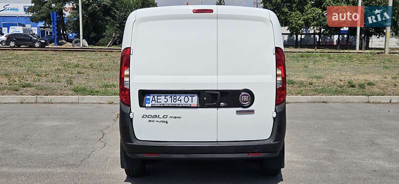 Вантажний фургон Fiat Doblo 2016 в Дніпрі