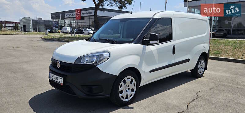 Вантажний фургон Fiat Doblo 2016 в Дніпрі