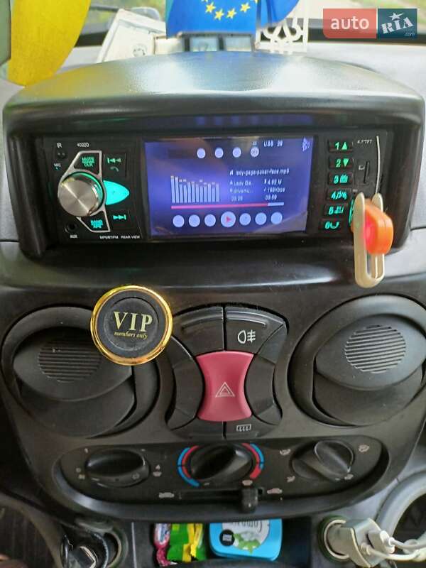 Мінівен Fiat Doblo 2009 в Сквирі