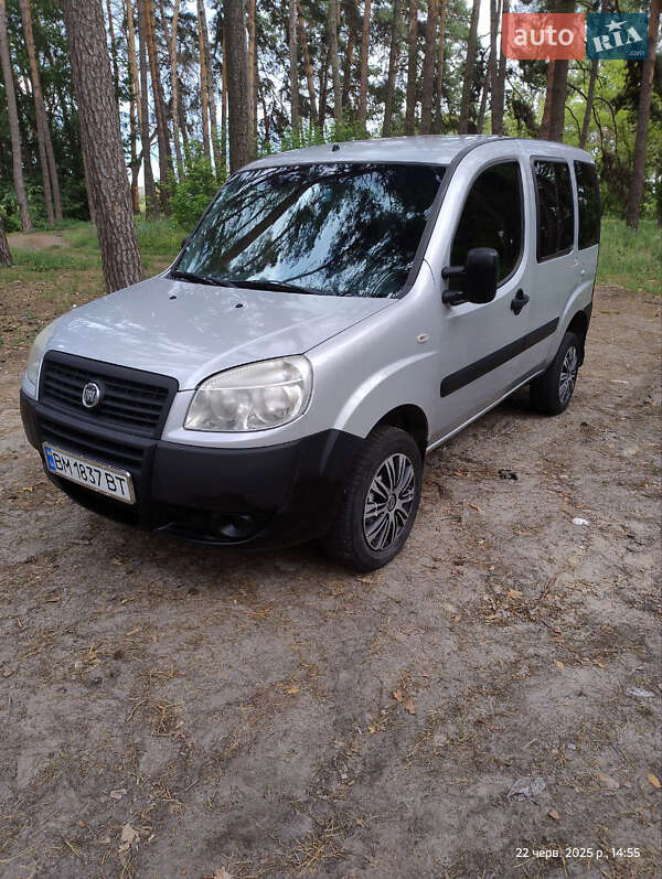 Мінівен Fiat Doblo 2012 в 
