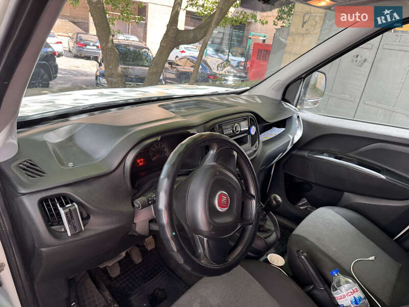 Вантажний фургон Fiat Doblo 2016 в Києві