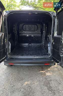 Грузовой фургон Fiat Doblo 2011 в 