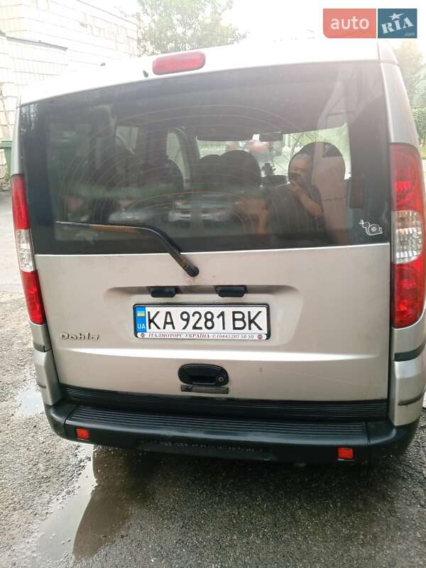 Минивэн Fiat Doblo 2007 в Киеве