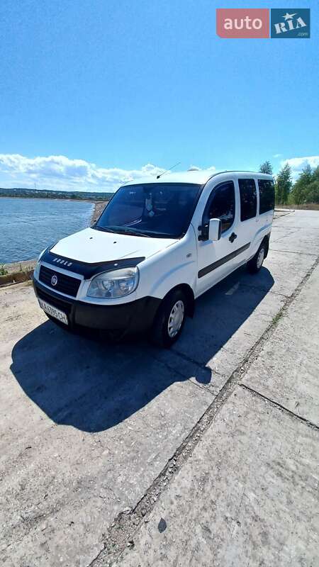 Fiat Doblo 2010