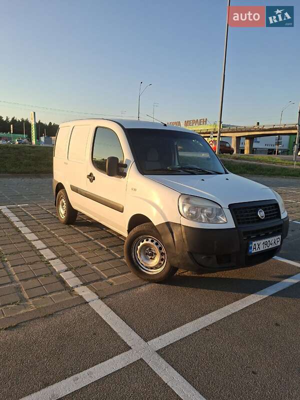 Грузовой фургон Fiat Doblo 2013 в Киеве фото 2 Грузовой фургон Fiat Doblo 2013 в Киеве