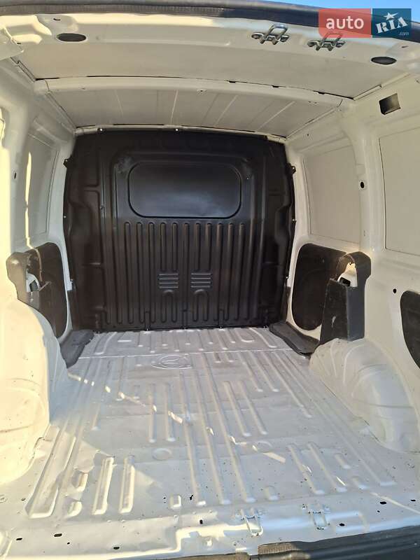 Грузовой фургон Fiat Doblo 2013 в Киеве фото 8 Грузовой фургон Fiat Doblo 2013 в Киеве