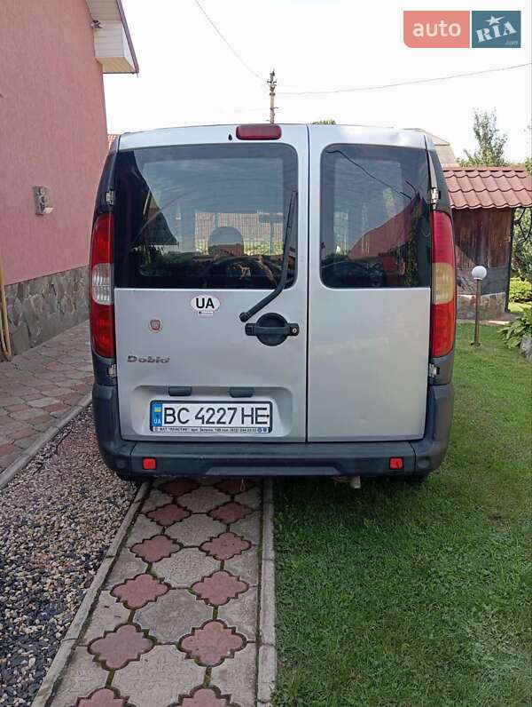 Минивэн Fiat Doblo 2010 в Стрые
