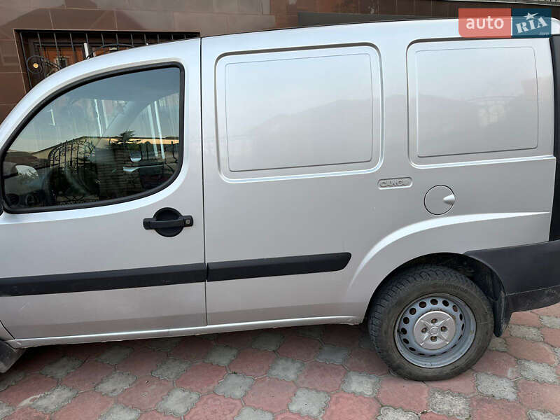 Fiat Doblo 2011