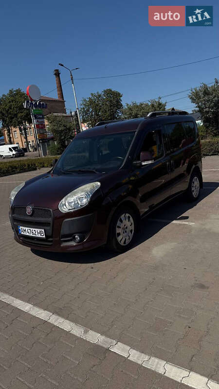Мінівен Fiat Doblo 2011 в Житомирі фото 2 Мінівен Fiat Doblo 2011 в Житомирі