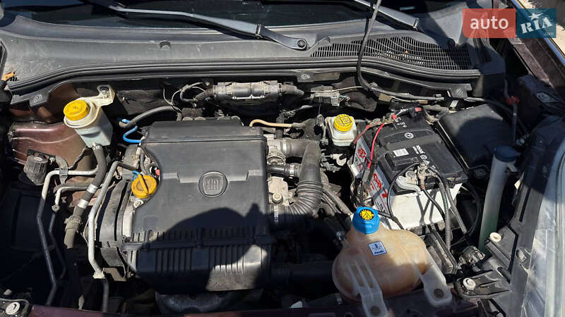 Мінівен Fiat Doblo 2011 в Житомирі фото 7 Мінівен Fiat Doblo 2011 в Житомирі