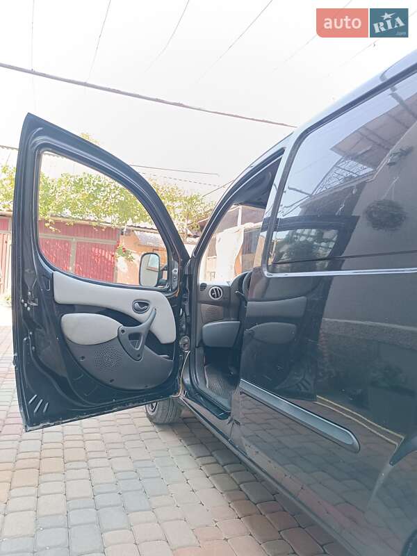 Грузовой фургон Fiat Doblo 2004 в Великих Лучках
