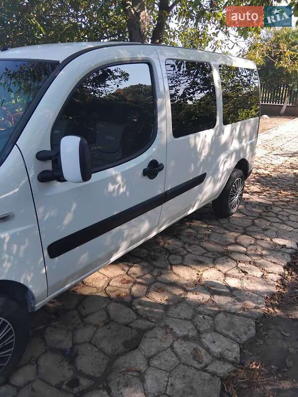Мінівен Fiat Doblo 2005 в Острозі фото 7 Мінівен Fiat Doblo 2005 в Острозі