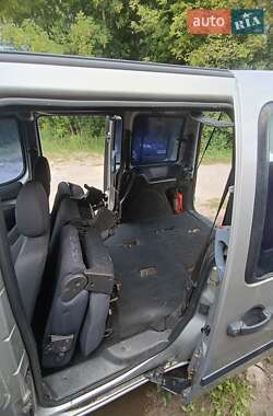 Минивэн Fiat Doblo 2005 в 