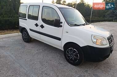 Минивэн Fiat Doblo 2010 в 