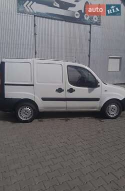 Грузопассажирский фургон Fiat Doblo 2008 в 