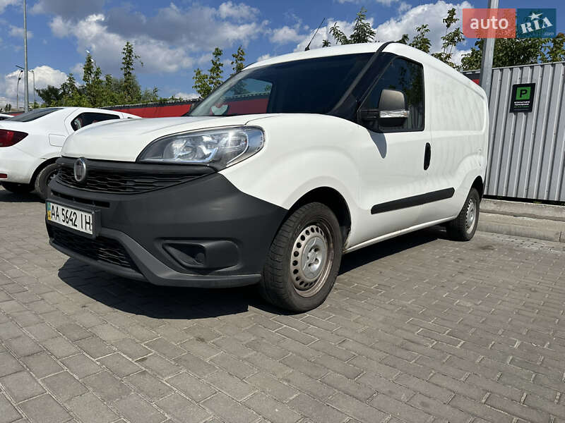 Грузовой фургон Fiat Doblo 2016 в 