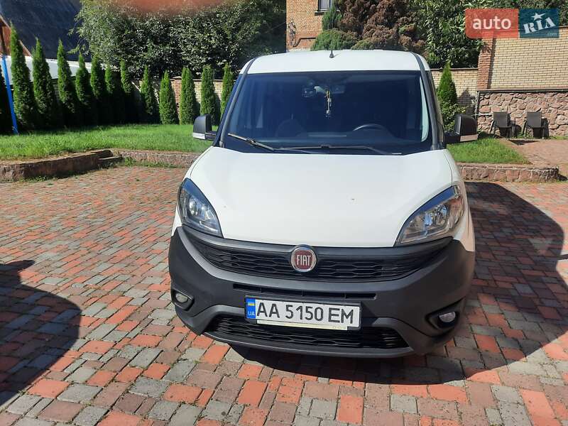 Минивэн Fiat Doblo 2018 в Киеве