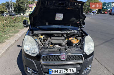 Минивэн Fiat Doblo 2011 в 