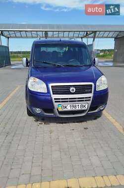 Минивэн Fiat Doblo 2008 в Ровно