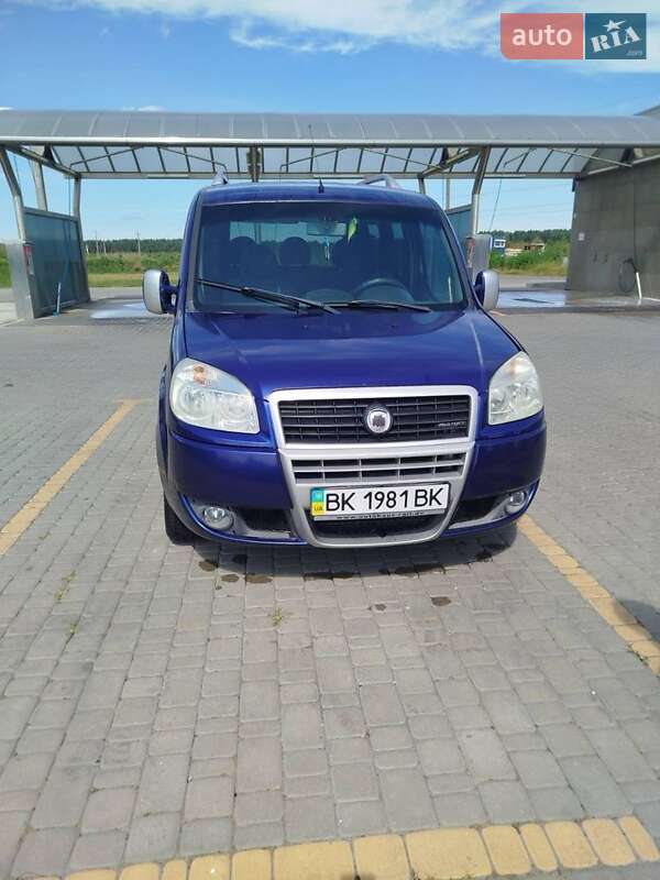 Минивэн Fiat Doblo 2008 в 