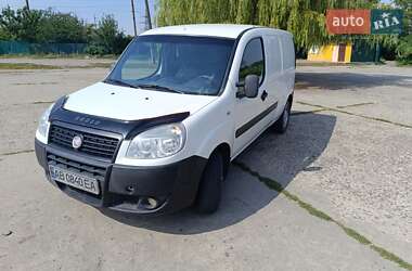 Вантажний фургон Fiat Doblo 2010 в Ладижині