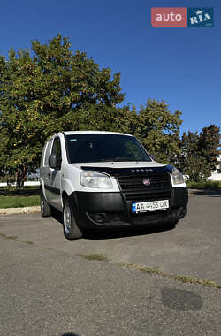 Вантажний фургон Fiat Doblo 2015 в Києві