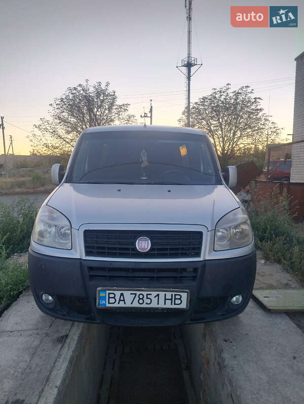 Минивэн Fiat Doblo 2009 в Днепре