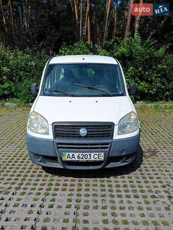 Минивэн Fiat Doblo 2006 в 