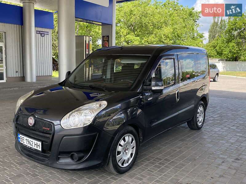 Минивэн Fiat Doblo 2010 в Николаеве