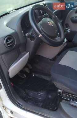 Минивэн Fiat Doblo 2009 в 