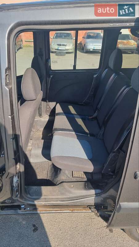 Мінівен Fiat Doblo 2011 в Києві