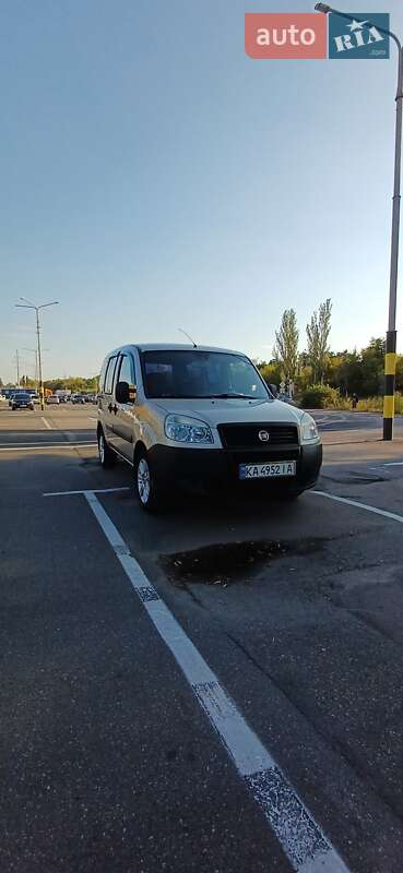 Мінівен Fiat Doblo 2013 в 