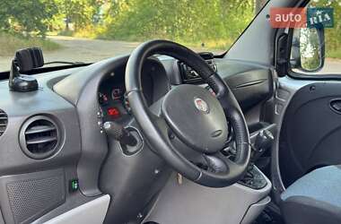 Минивэн Fiat Doblo 2012 в 