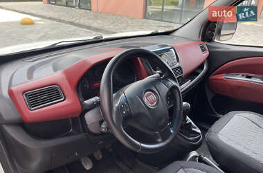 Грузопассажирский фургон Fiat Doblo 2010 в 