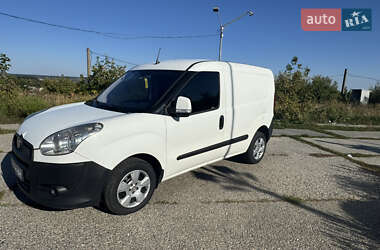 Вантажний фургон Fiat Doblo 2011 в Харкові