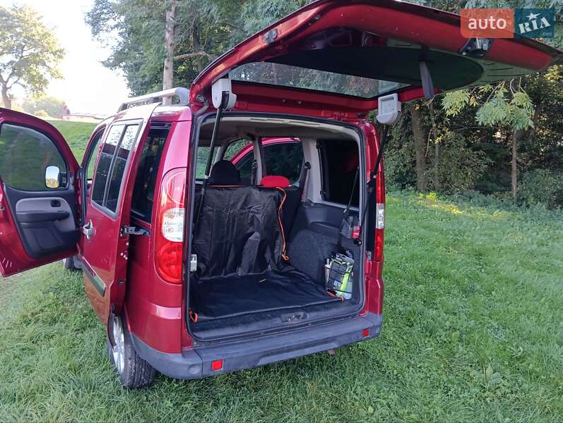 Минивэн Fiat Doblo 2006 в Березане