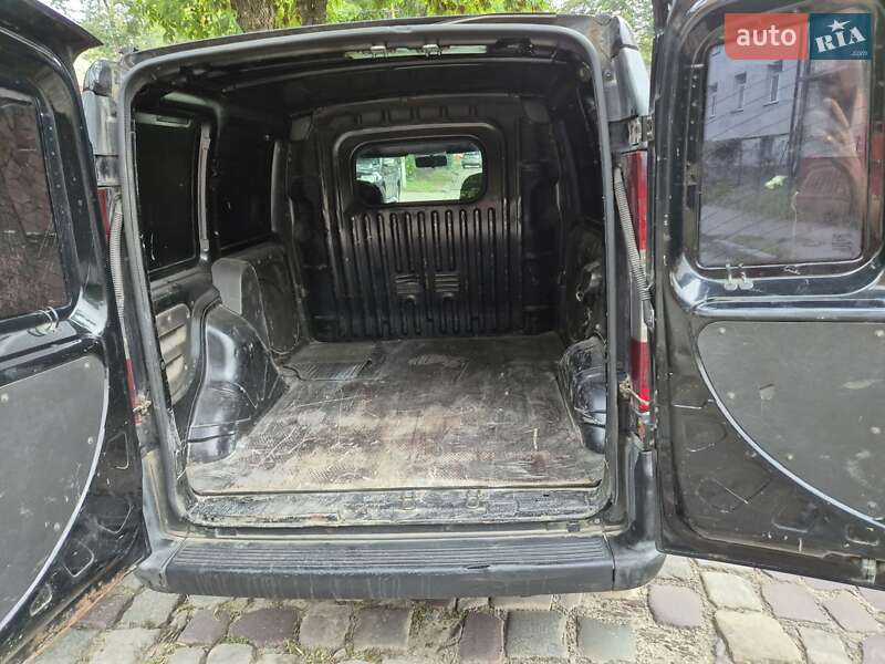 Мінівен Fiat Doblo 2005 в Львові