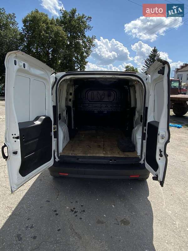 Грузовой фургон Fiat Doblo 2017 в Виннице фото 15 Грузовой фургон Fiat Doblo 2017 в Виннице