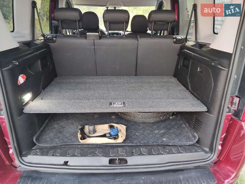 Минивэн Fiat Doblo 2010 в Харькове